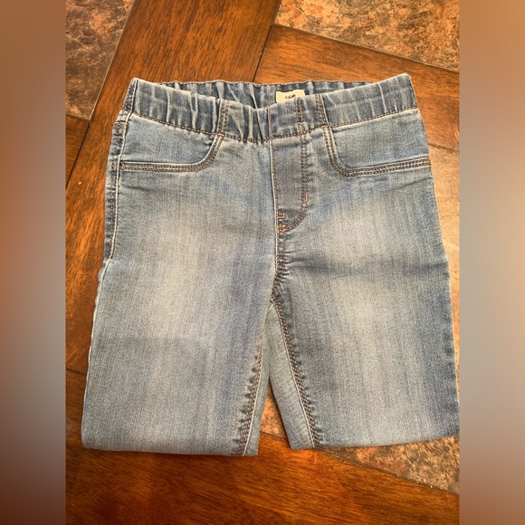 Girl’s OshKosh B’gosh jean jegging size 6 - Picture 2 of 6